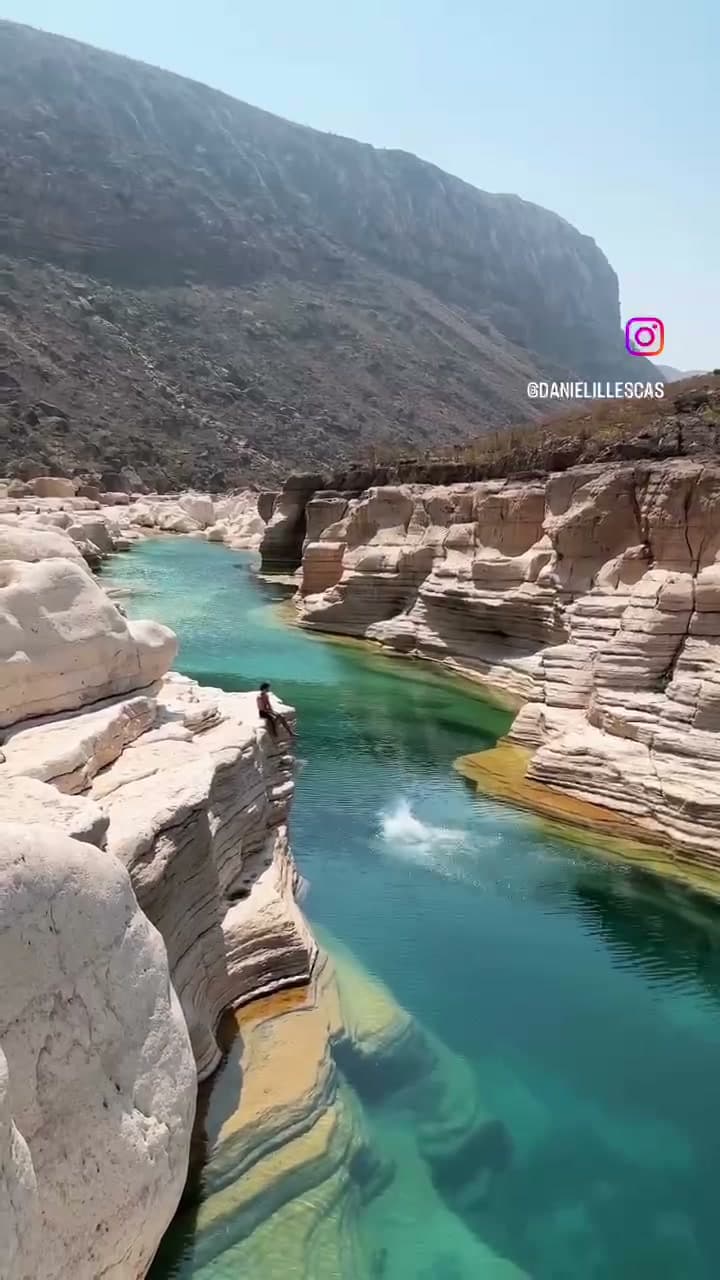 Instagram Reels at 4 seconds — before UnMark processing, watermark still visible
